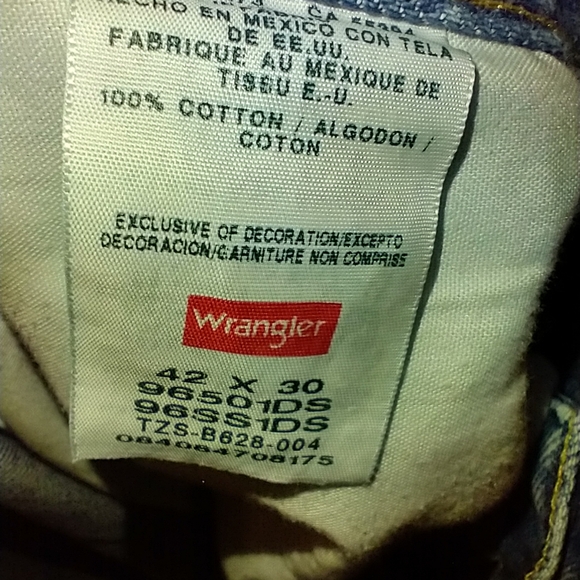 Wrangler Blue Medium Wash Denim Jeans Men's sz 42x30. - Picture 6 of 7